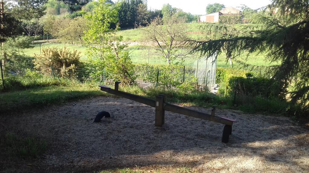 Camping 46 Rainettes Goujounac Esterno foto