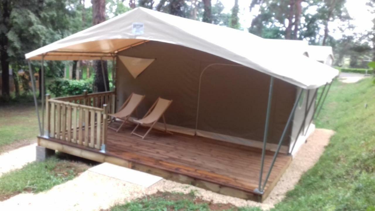 Camping 46 Rainettes Goujounac Esterno foto