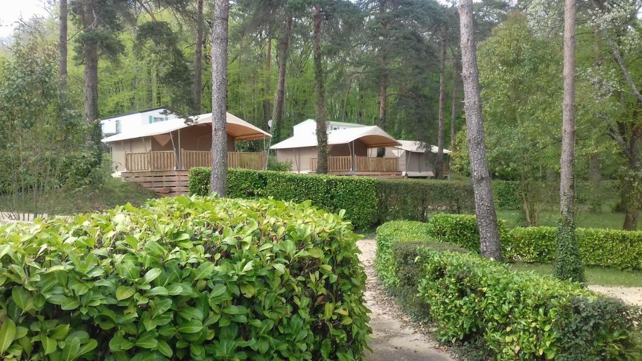 Camping 46 Rainettes Goujounac Esterno foto