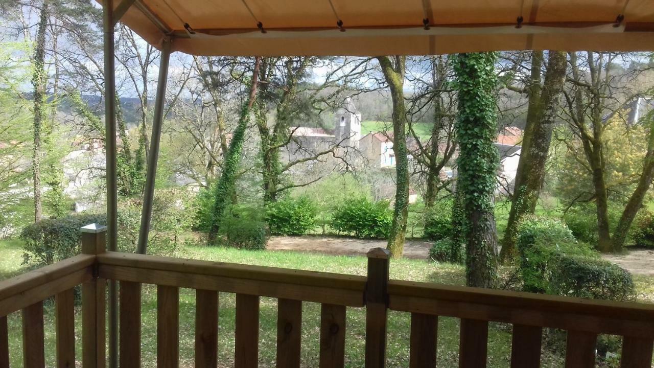 Camping 46 Rainettes Goujounac Esterno foto