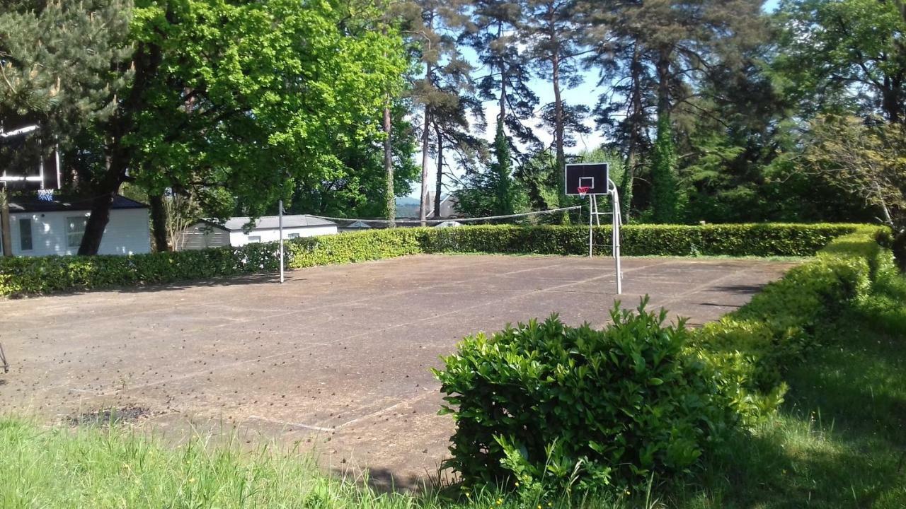 Camping 46 Rainettes Goujounac Esterno foto